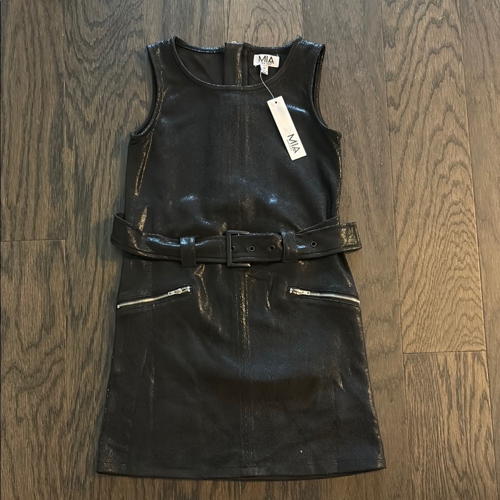 MIA Black Sheath Dress Sleeveless Crew Neck Formal